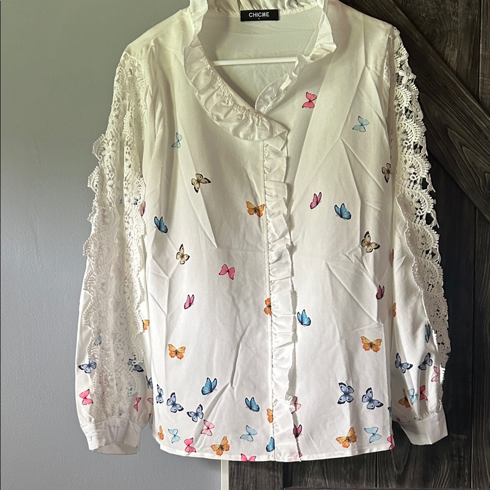 Chic Multicolor Butterfly Lace Sleeve Blouse